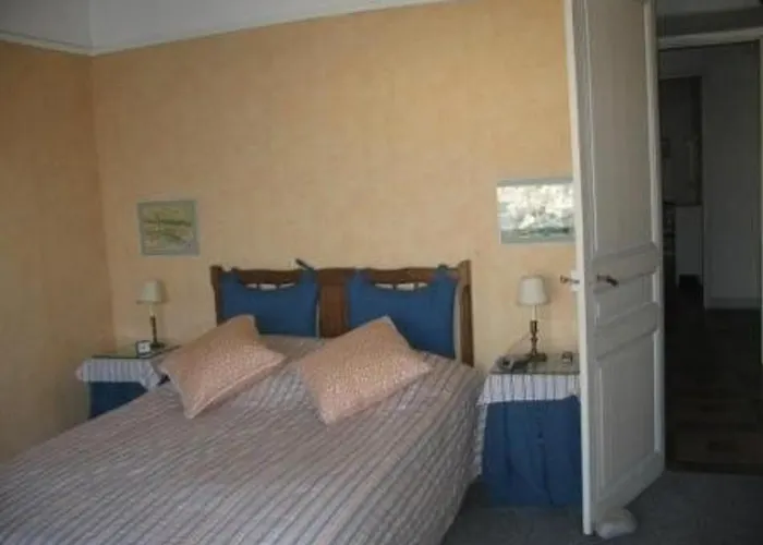 6 Pieces Pour 8 Pers. A St Raphael, Centre-ville Proche - Fr-1-226a-43 Appartement Saint-Raphaël